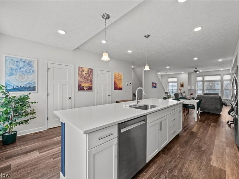 12023 Ashbury Avenue, Cleveland, OH 44128 Photo 17