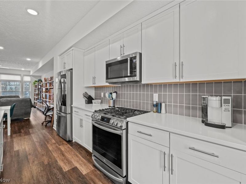 12023 Ashbury Avenue, Cleveland, OH 44128 Photo 19