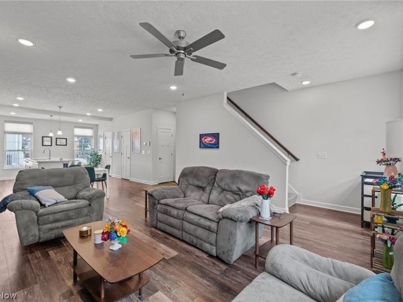 12023 Ashbury Avenue, Cleveland, OH 44128 Photo 27