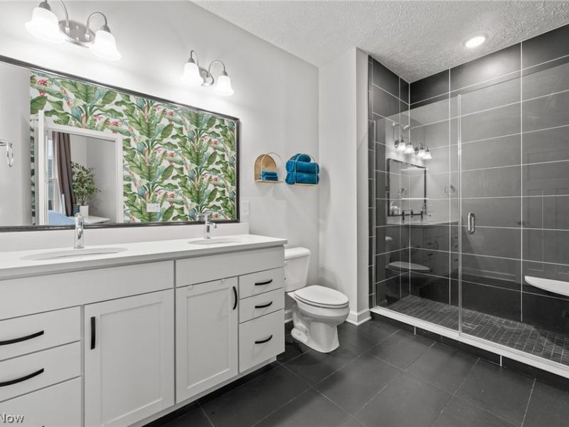 12023 Ashbury Avenue, Cleveland, OH 44128 Photo 33