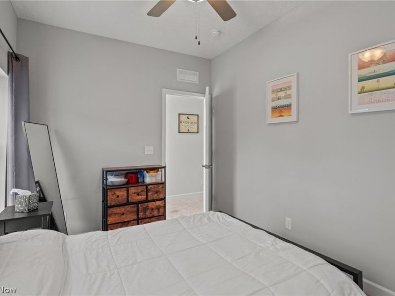 12023 Ashbury Avenue, Cleveland, OH 44128 Photo 37