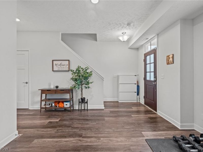 12023 Ashbury Avenue, Cleveland, OH 44128 Photo 6