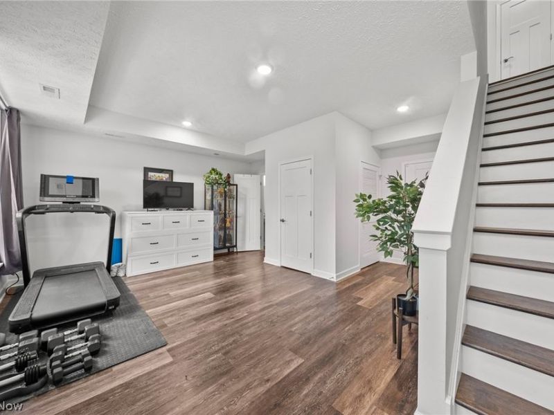 12023 Ashbury Avenue, Cleveland, OH 44128 Photo 9