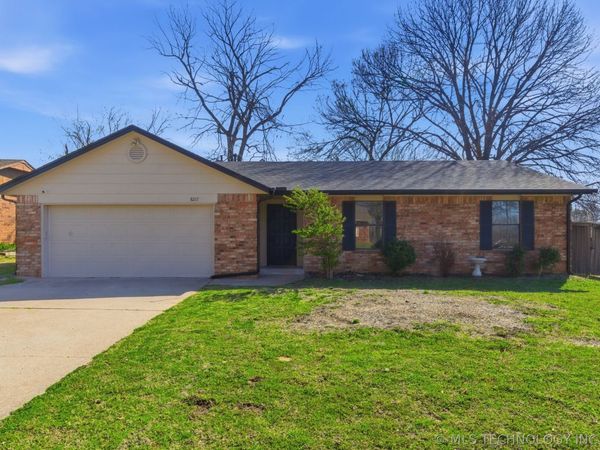 8217 S Date Avenue , Broken Arrow, OK 74011