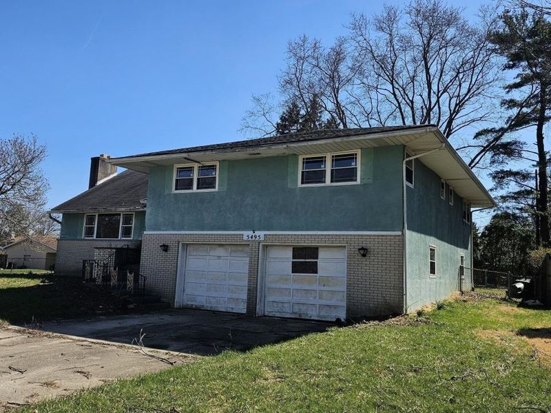 5495 Bradbury Lane, Columbus, OH 43232 Photo 2