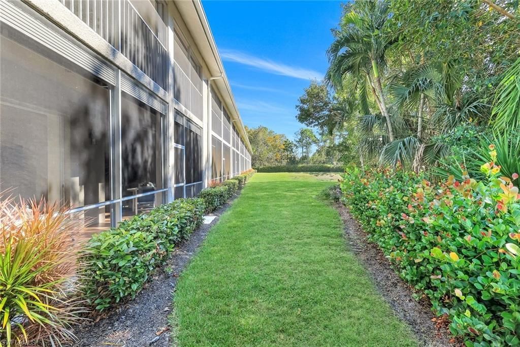 14530 Red Fox Run, Unit 215, Naples, FL 34110 Photo