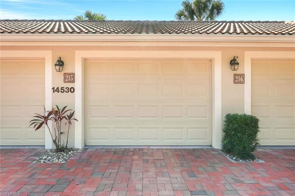 14530 Red Fox Run, Unit 215, Naples, FL 34110 Photo