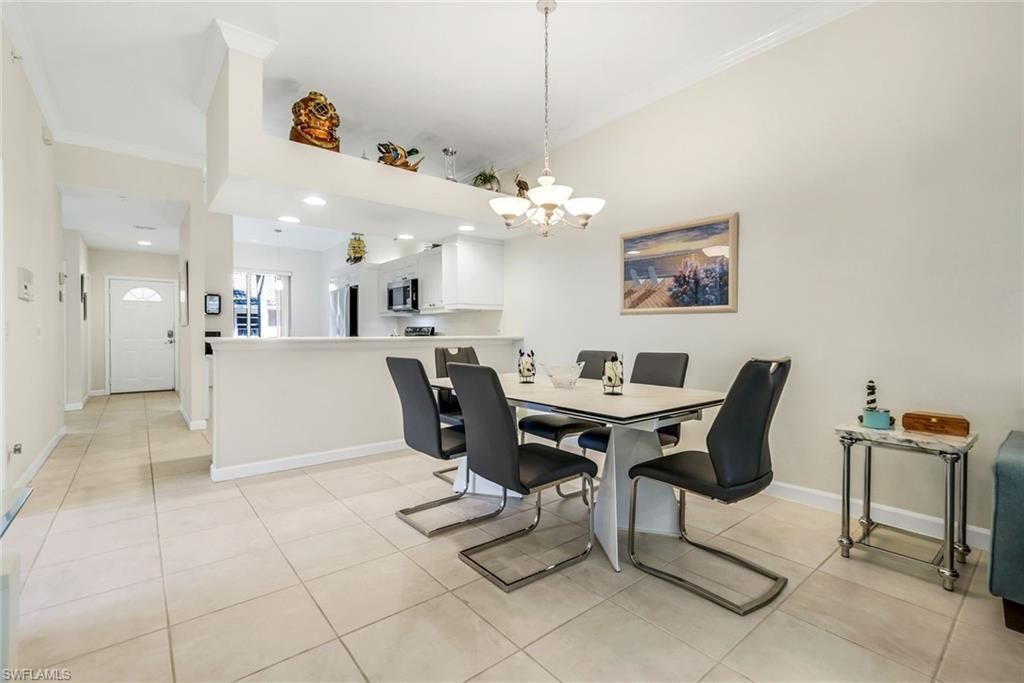 14530 Red Fox Run, Unit 215, Naples, FL 34110 Photo