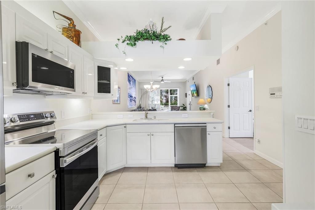 14530 Red Fox Run, Unit 215, Naples, FL 34110 Photo
