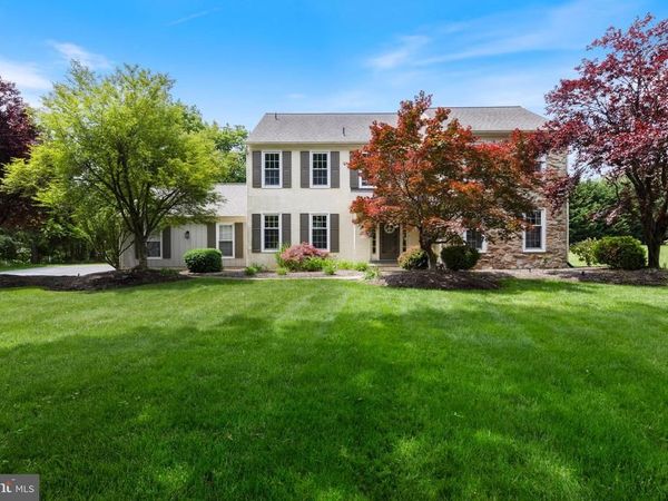 1099 ARMSTRONG COURT , CHESTERBROOK, PA 19087