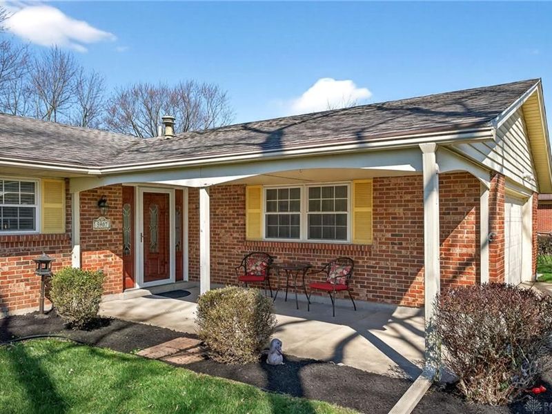 5907 Red Coach Road, Washington Township, OH 45429 Photo 4