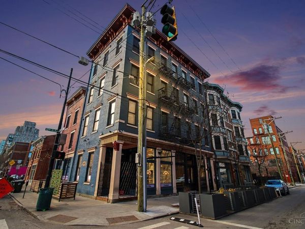35 E 13th Street, Unit 202, Cincinnati, OH 45202