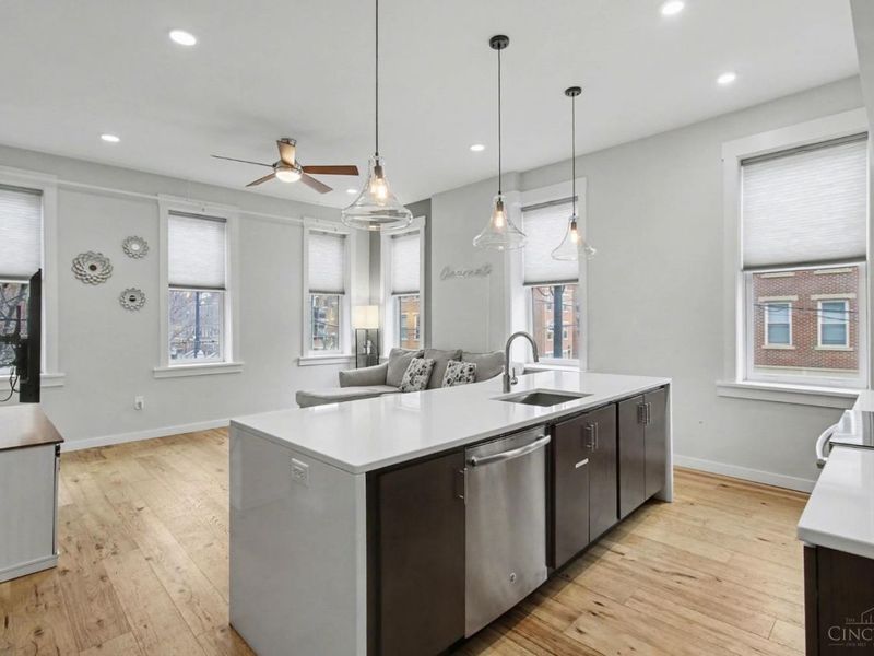 35 E 13th Street, Unit 202, Cincinnati, OH 45202 Photo 10