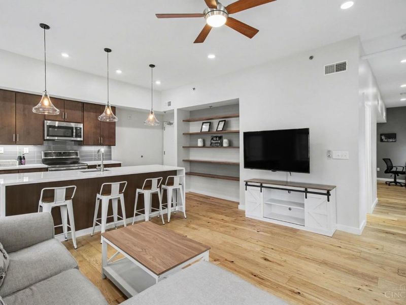 35 E 13th Street, Unit 202, Cincinnati, OH 45202 Photo 6