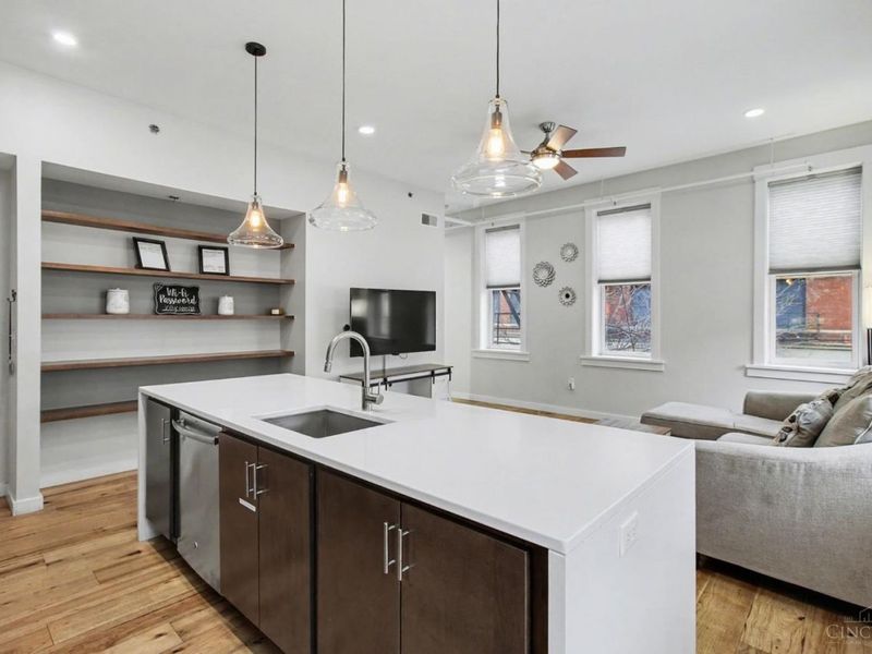 35 E 13th Street, Unit 202, Cincinnati, OH 45202 Photo 9