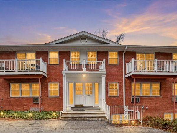 107 Nottingham Road, Unit D, Bedford Hills, NY 10507