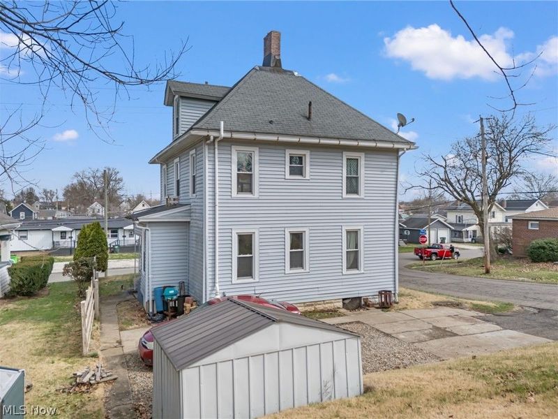 831 9th Street SW, Massillon, OH 44647 Photo 4