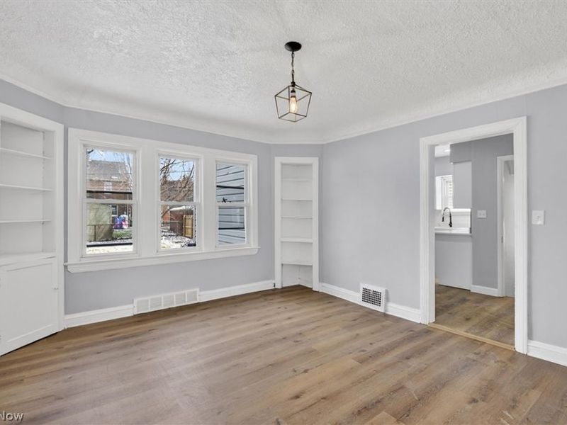 231 E 210th Street , Euclid, OH 44123 Photo 10