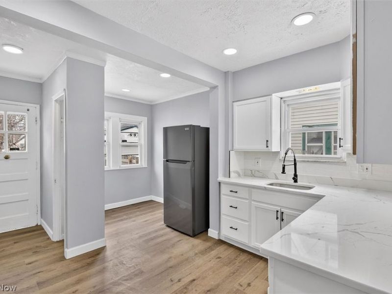 231 E 210th Street , Euclid, OH 44123 Photo 12