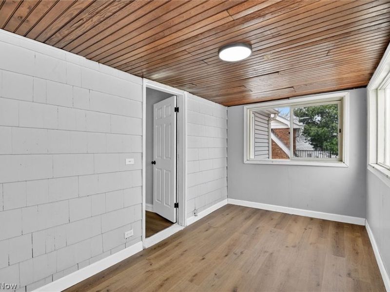 231 E 210th Street , Euclid, OH 44123 Photo 27