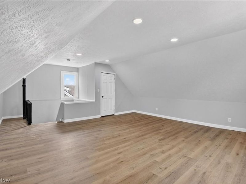 231 E 210th Street , Euclid, OH 44123 Photo 28