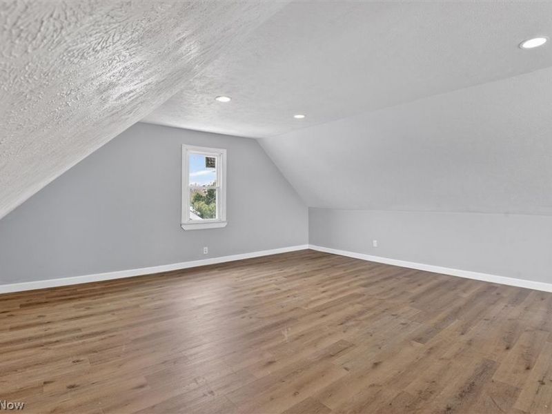 231 E 210th Street , Euclid, OH 44123 Photo 29