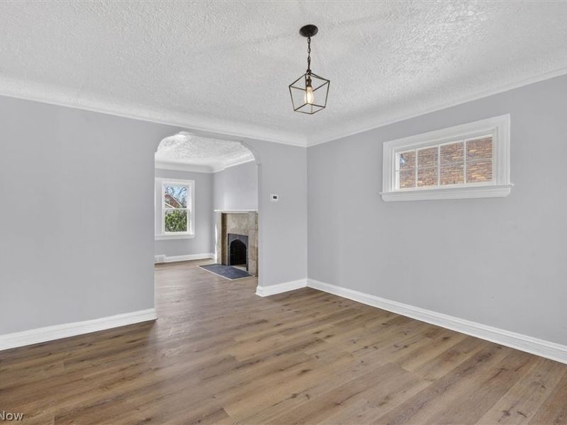 231 E 210th Street , Euclid, OH 44123 Photo 8