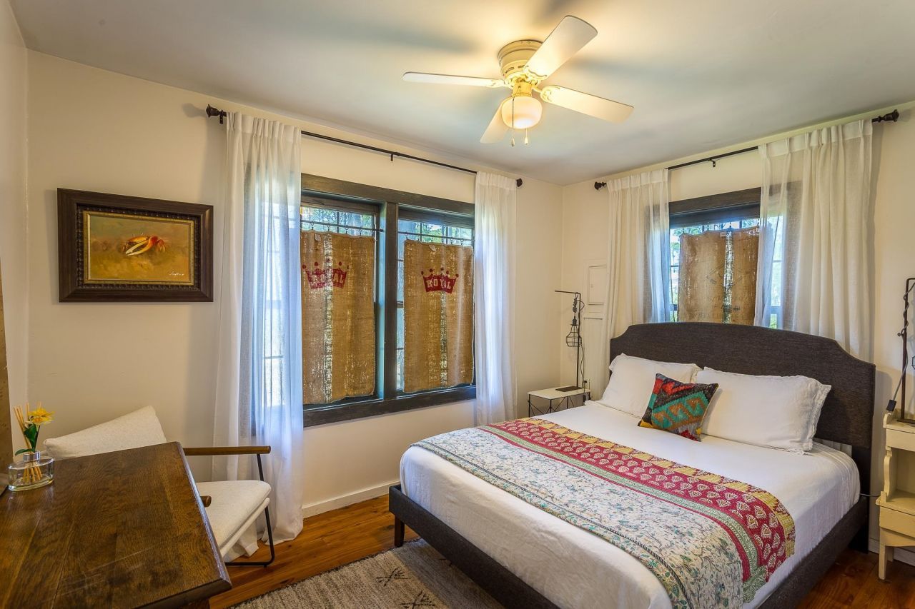 40 Lakeview Drive , Panacea, FL 32346 Photo