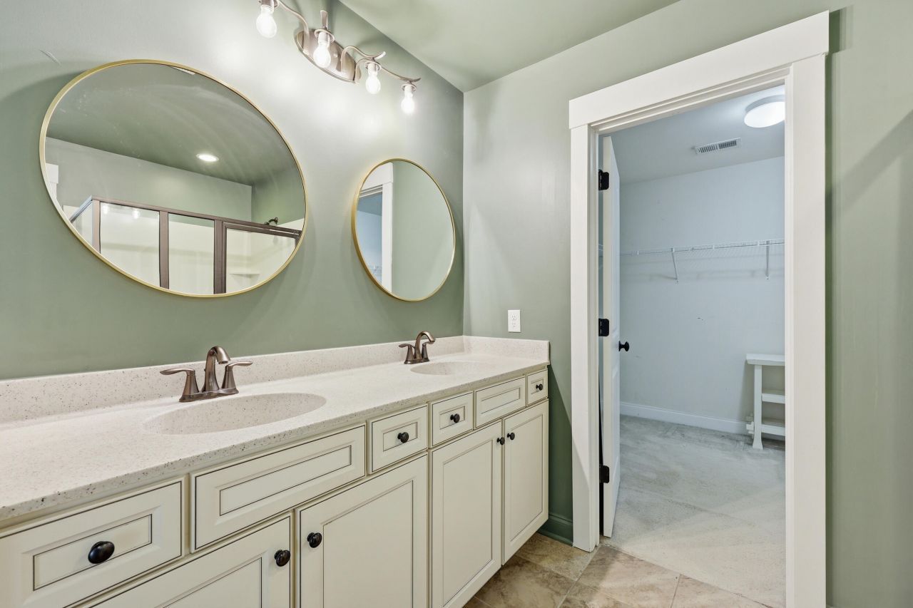 1905 Clay Lane Photo 27