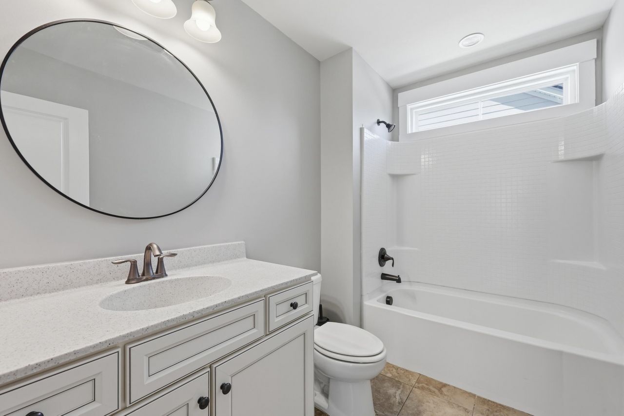 1905 Clay Lane Photo 35