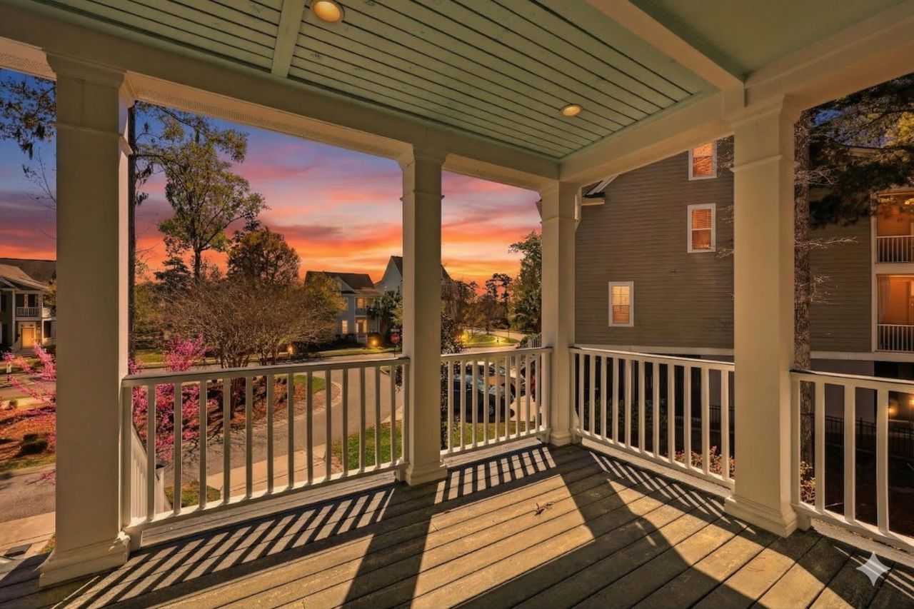 1905 Clay Lane Photo 38