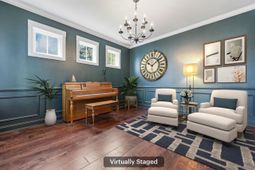 1905 Clay Lane photo 4