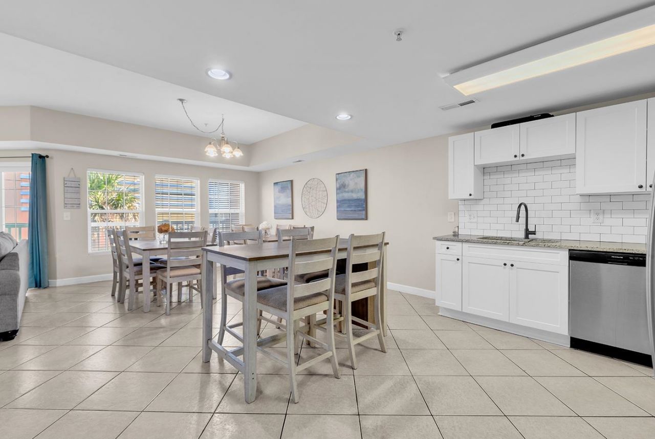 3401 N Ocean Blvd. Photo 11