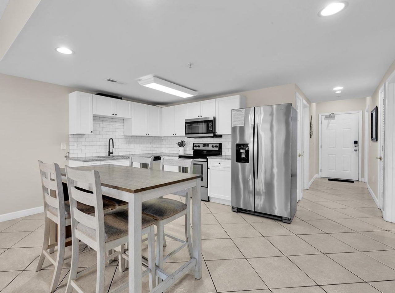 3401 N Ocean Blvd. Photo 13