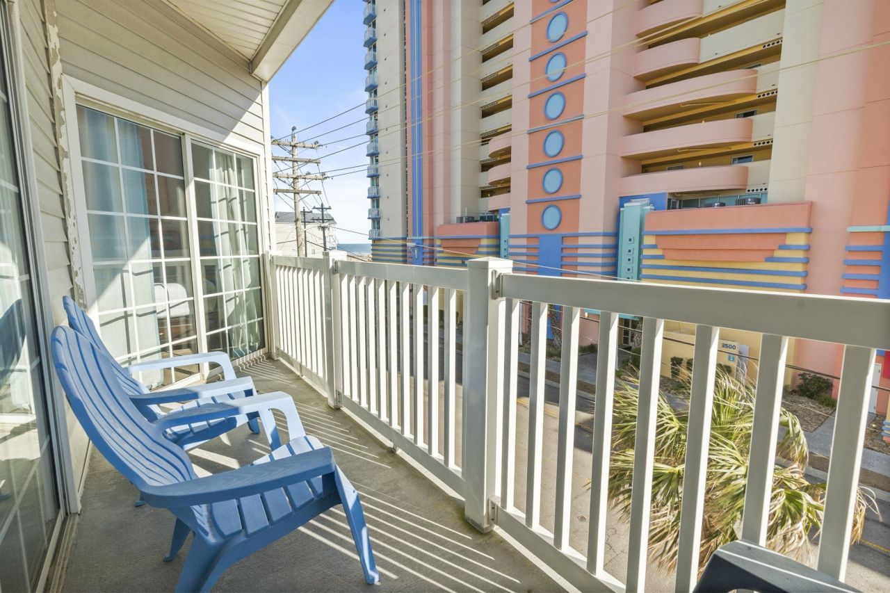 3401 N Ocean Blvd. Photo 28