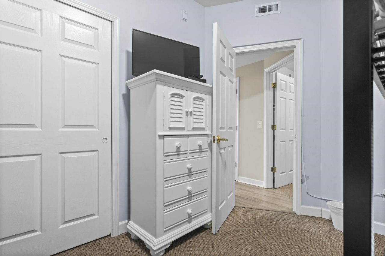 3401 N Ocean Blvd. Photo 33