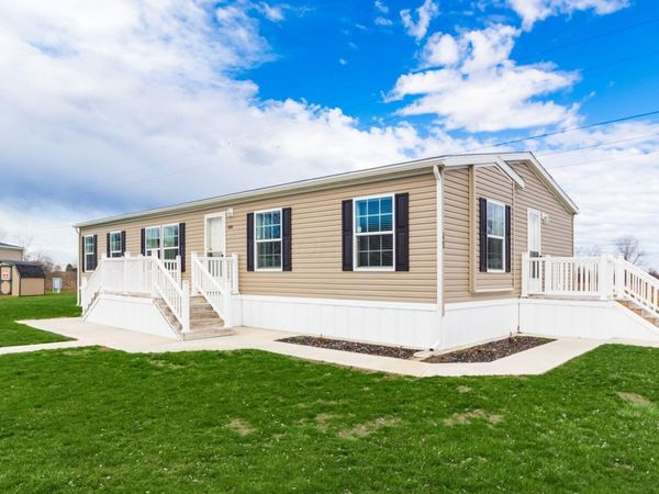 220 Woodcrest Drive, Marysville, OH 43040