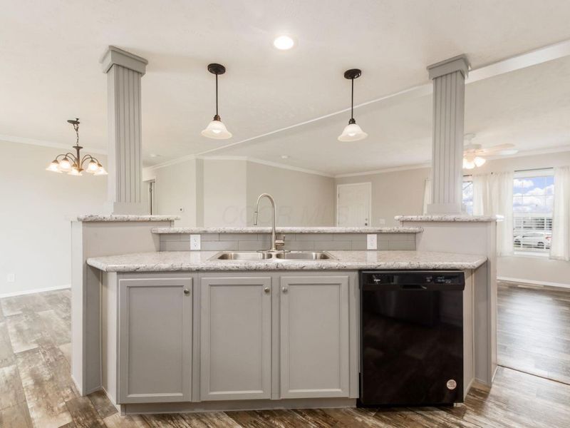 220 Woodcrest Drive, Marysville, OH 43040 Photo 11