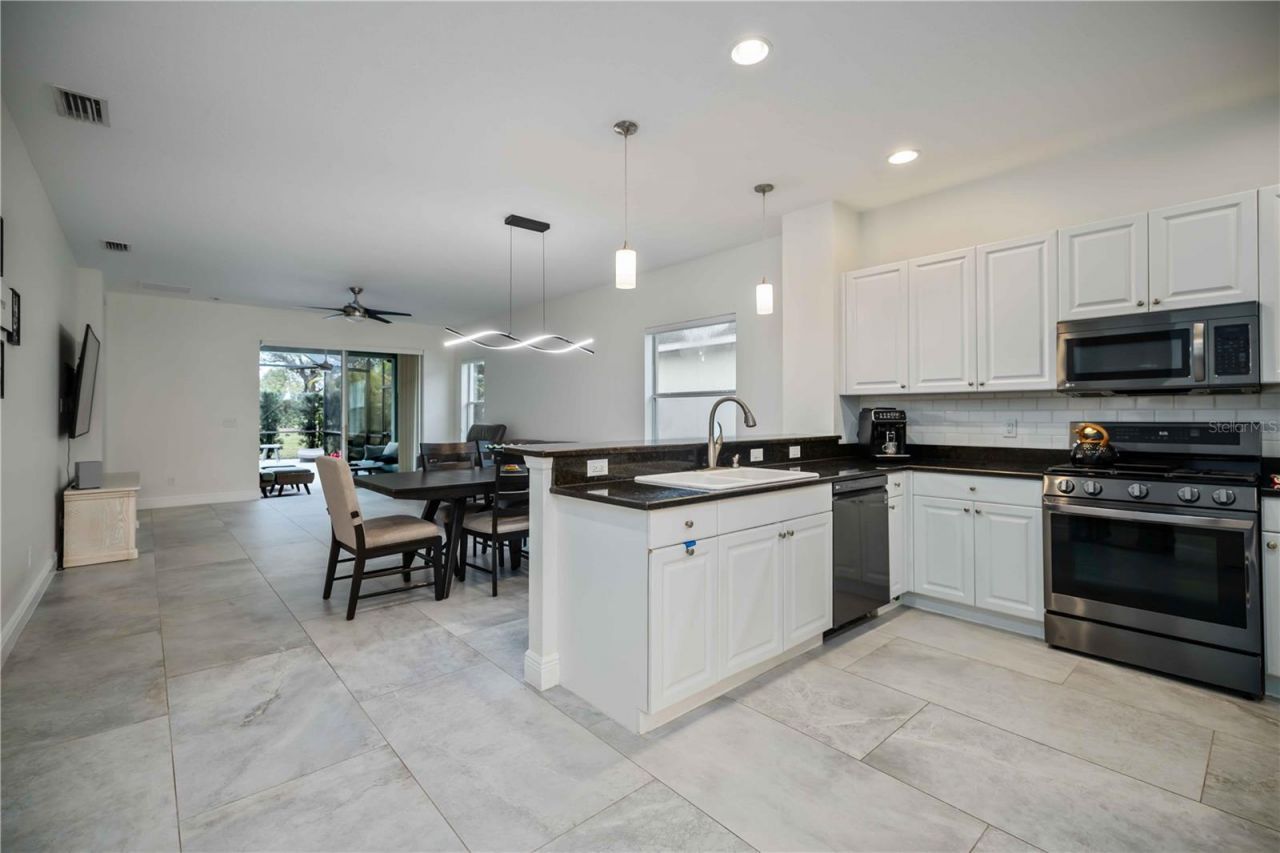 12146 Longview Lake Circle, Bradenton, FL 34211 Photo