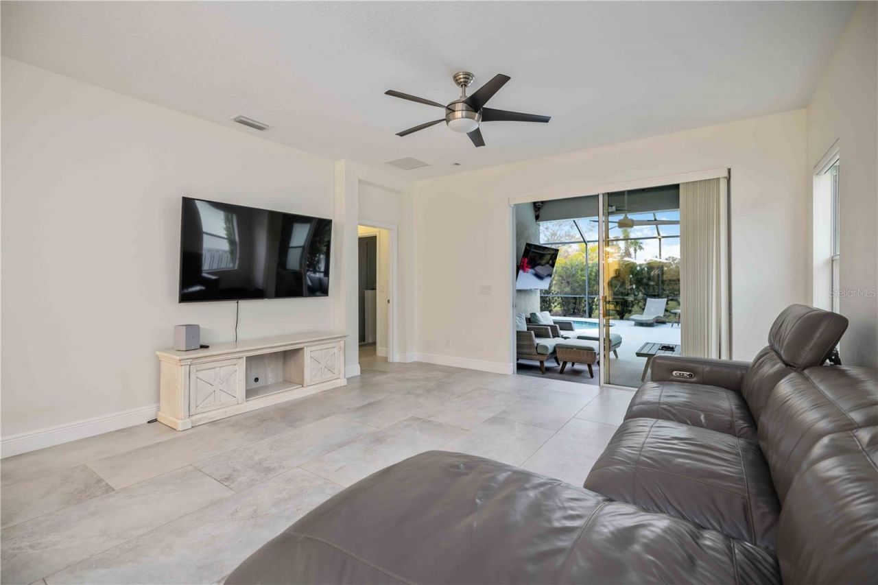 12146 Longview Lake Circle, Bradenton, FL 34211 Photo