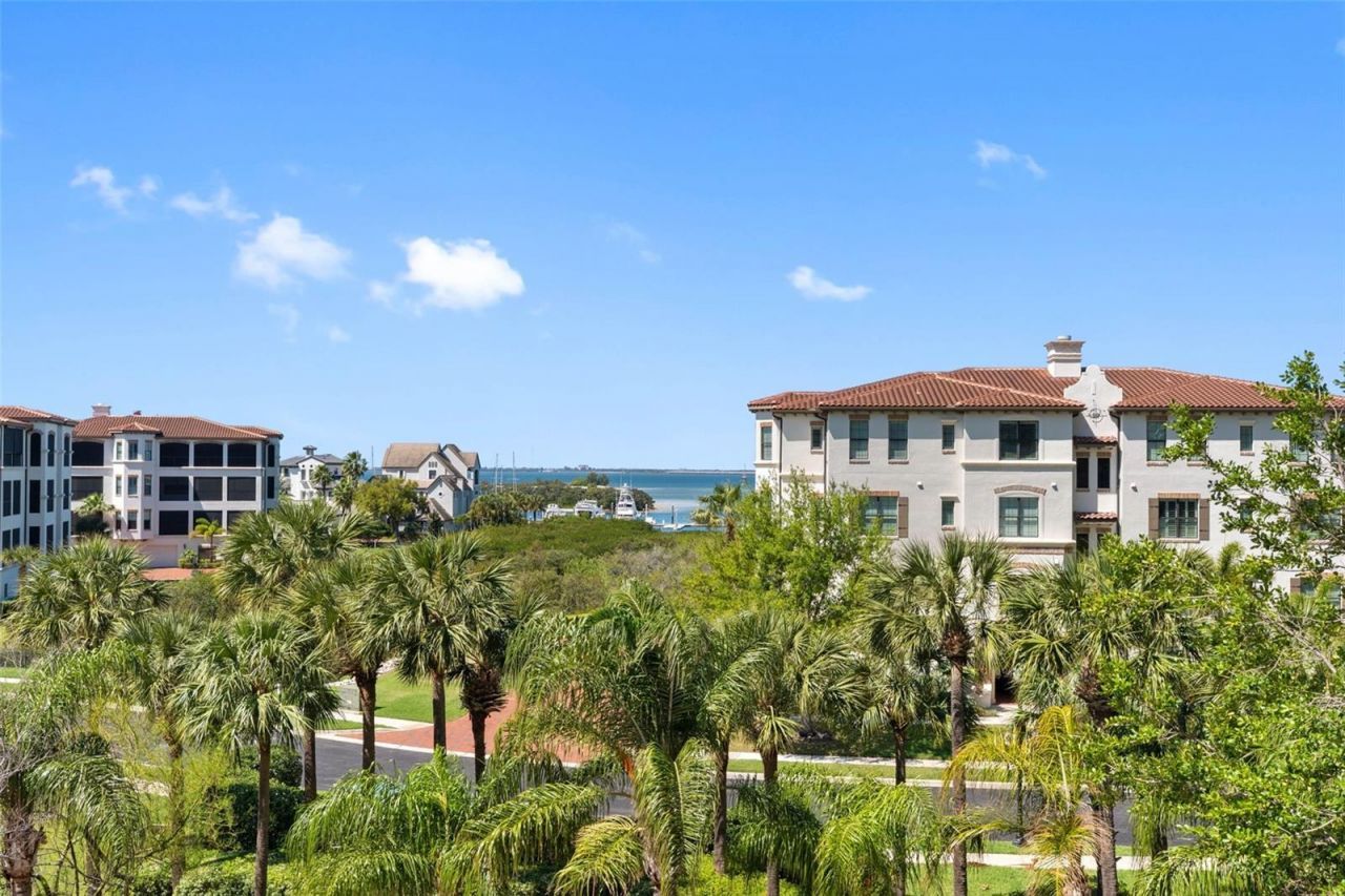 5823 Bowen Daniel Drive, Unit 401, Tampa, FL 33616 Photo