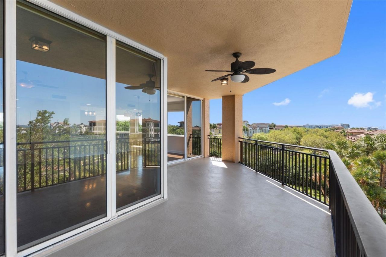 5823 Bowen Daniel Drive, Unit 401, Tampa, FL 33616 Photo