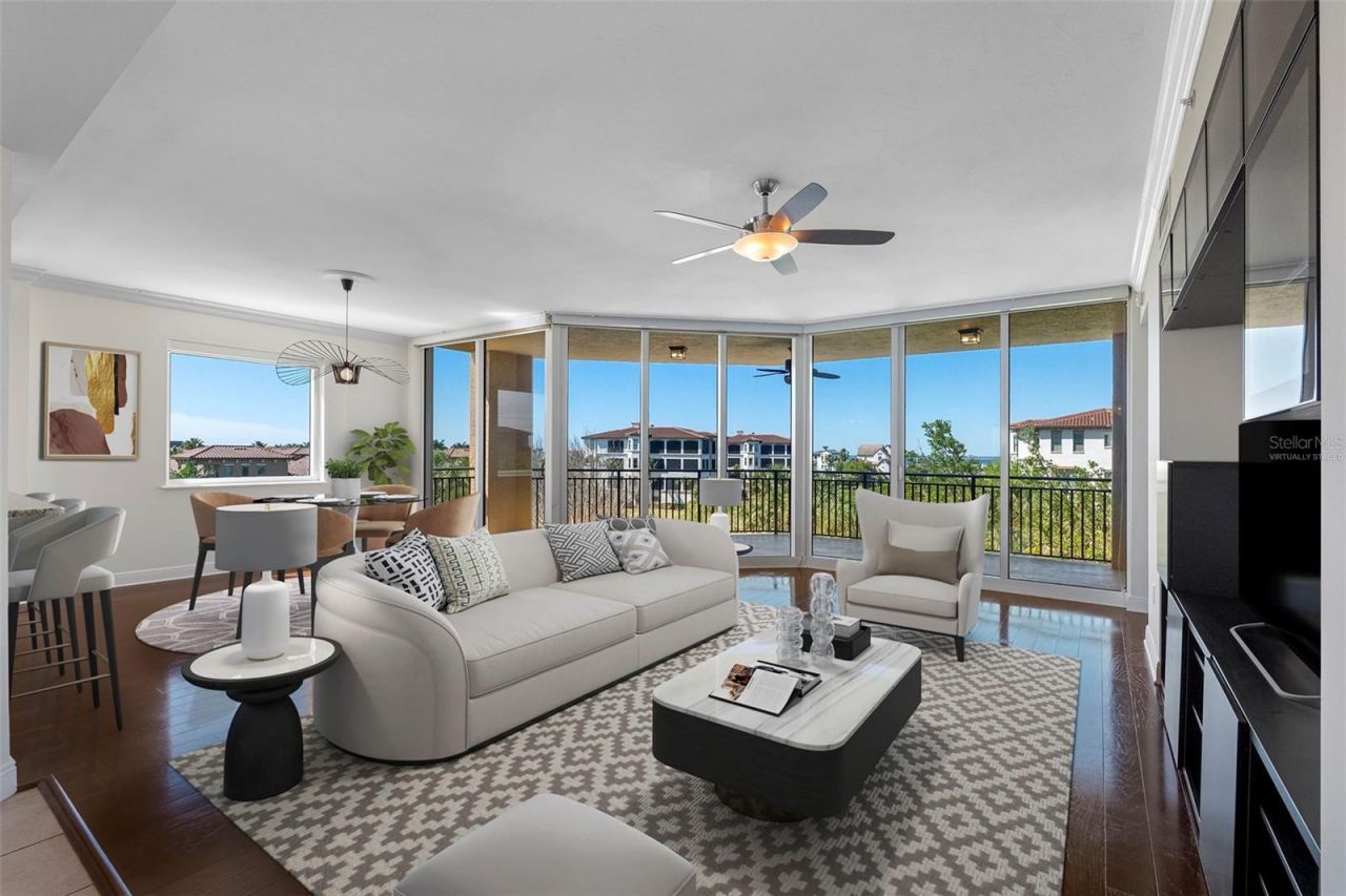 5823 Bowen Daniel Drive, Unit 401, Tampa, FL 33616 Photo