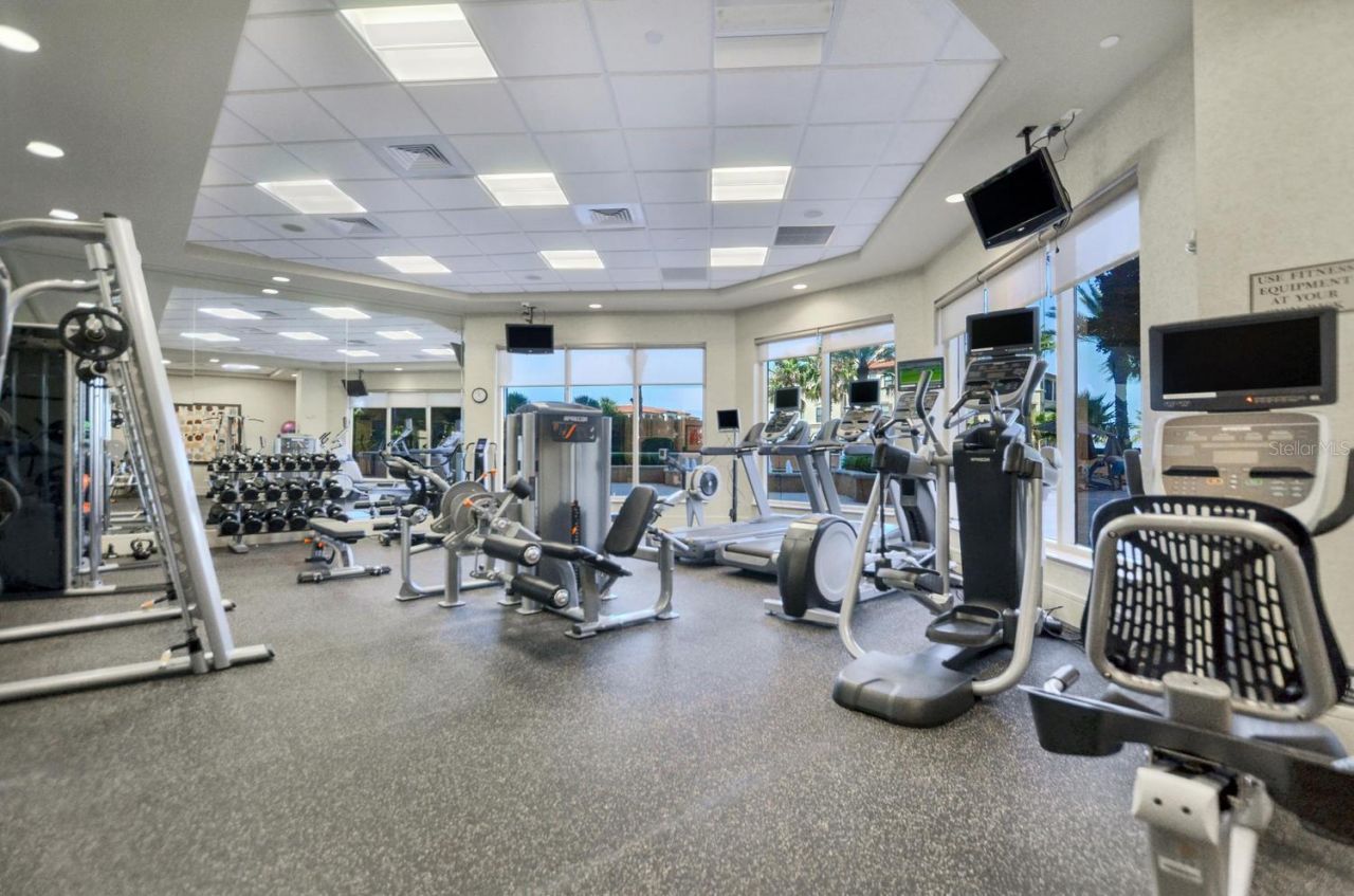 5823 Bowen Daniel Drive, Unit 401, Tampa, FL 33616 Photo