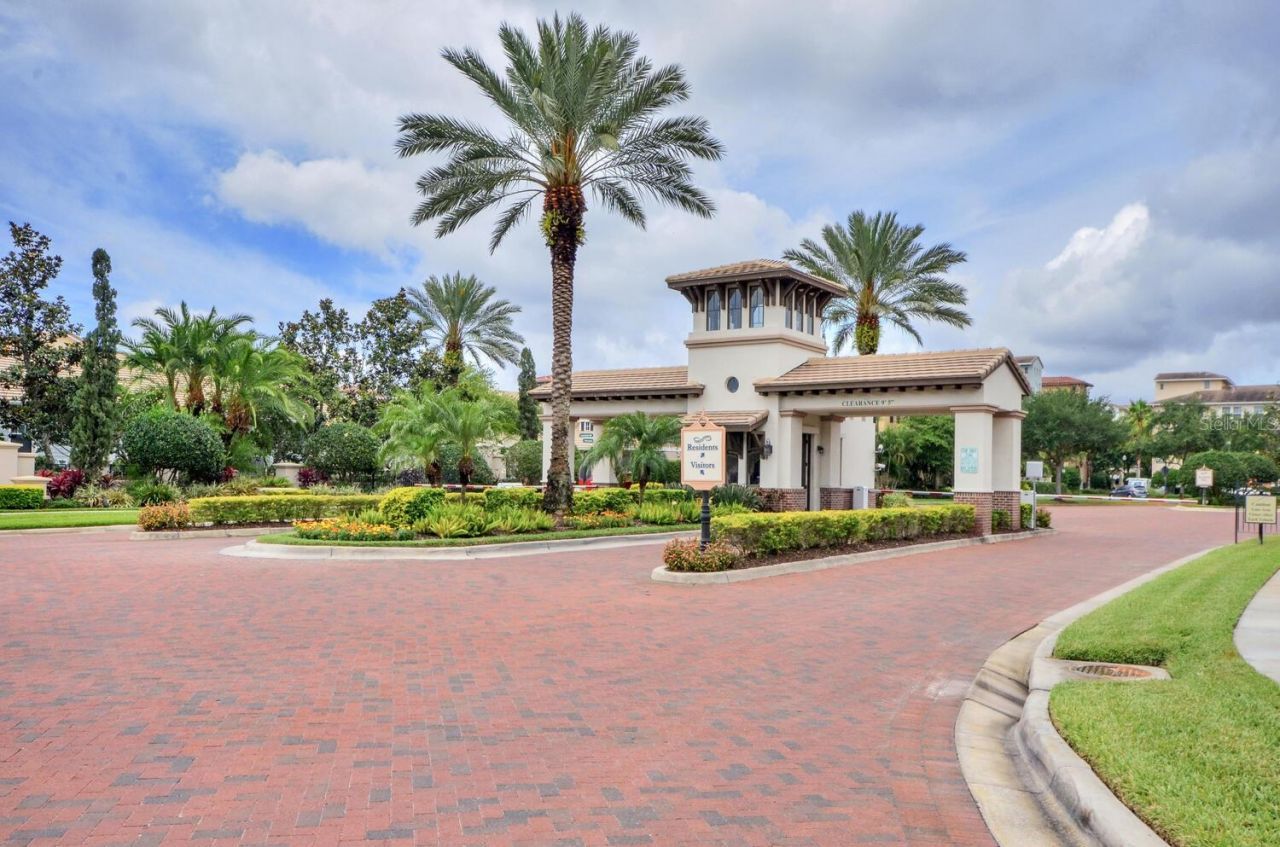 5823 Bowen Daniel Drive, Unit 401, Tampa, FL 33616 Photo