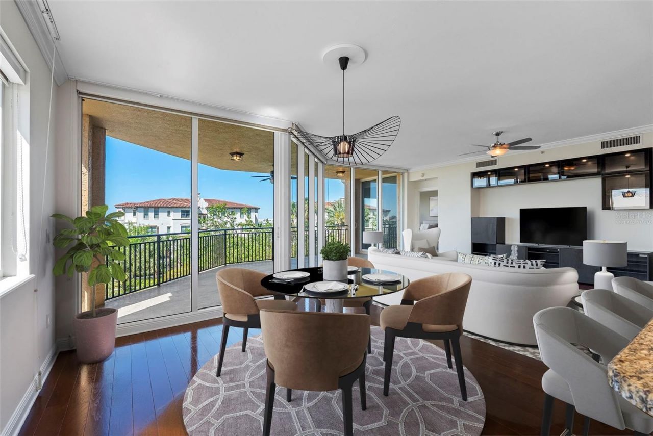 5823 Bowen Daniel Drive, Unit 401, Tampa, FL 33616 Photo