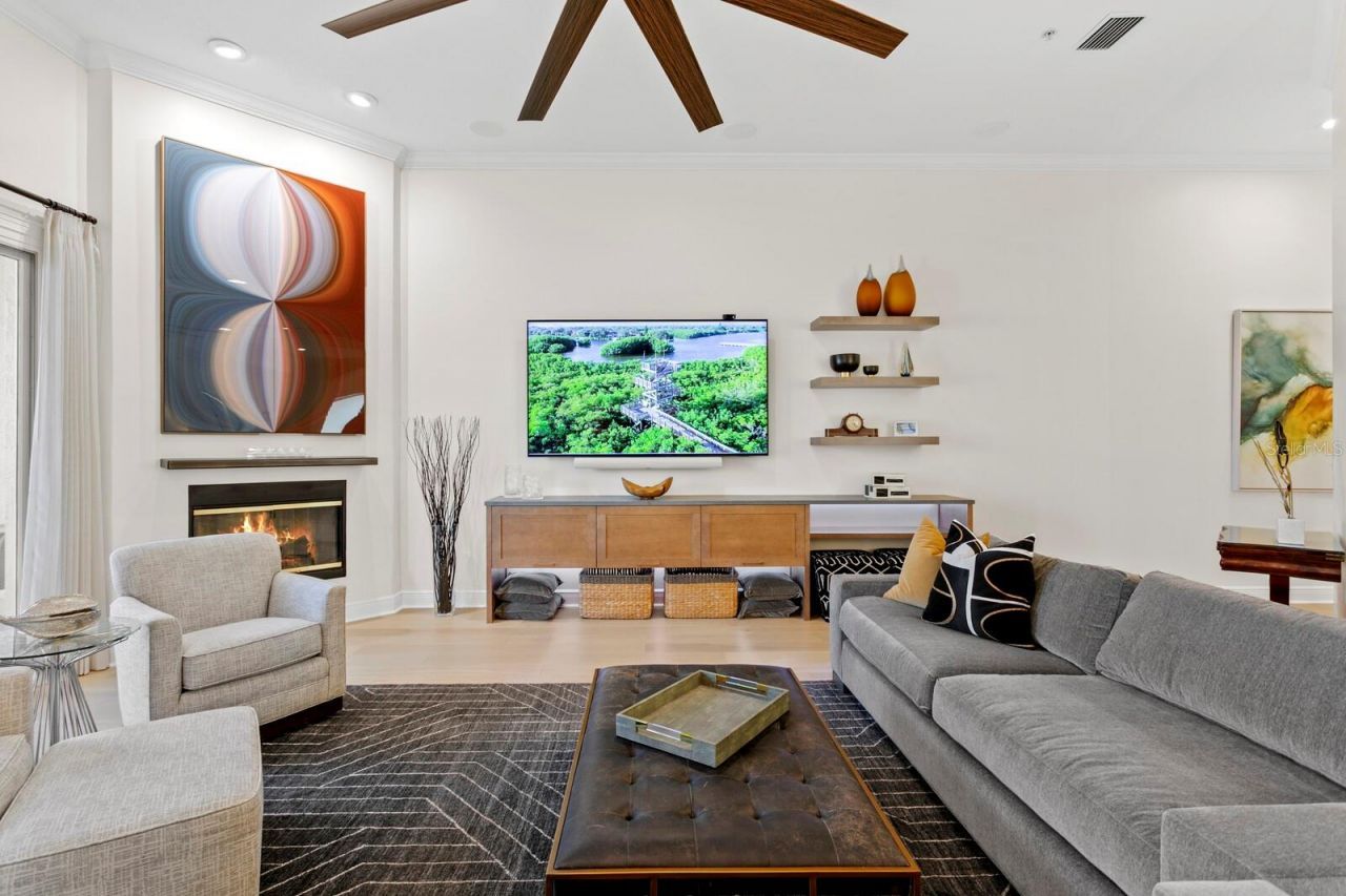 1040 Paseo Del Rio Ne, Saint Petersburg, FL 33702 Photo