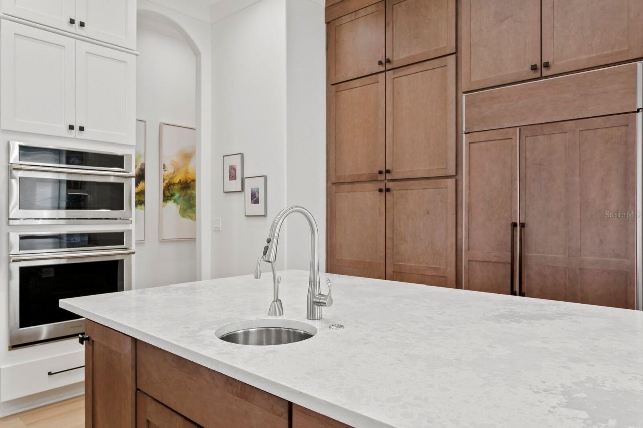 1040 Paseo Del Rio Ne, Saint Petersburg, FL 33702 Photo