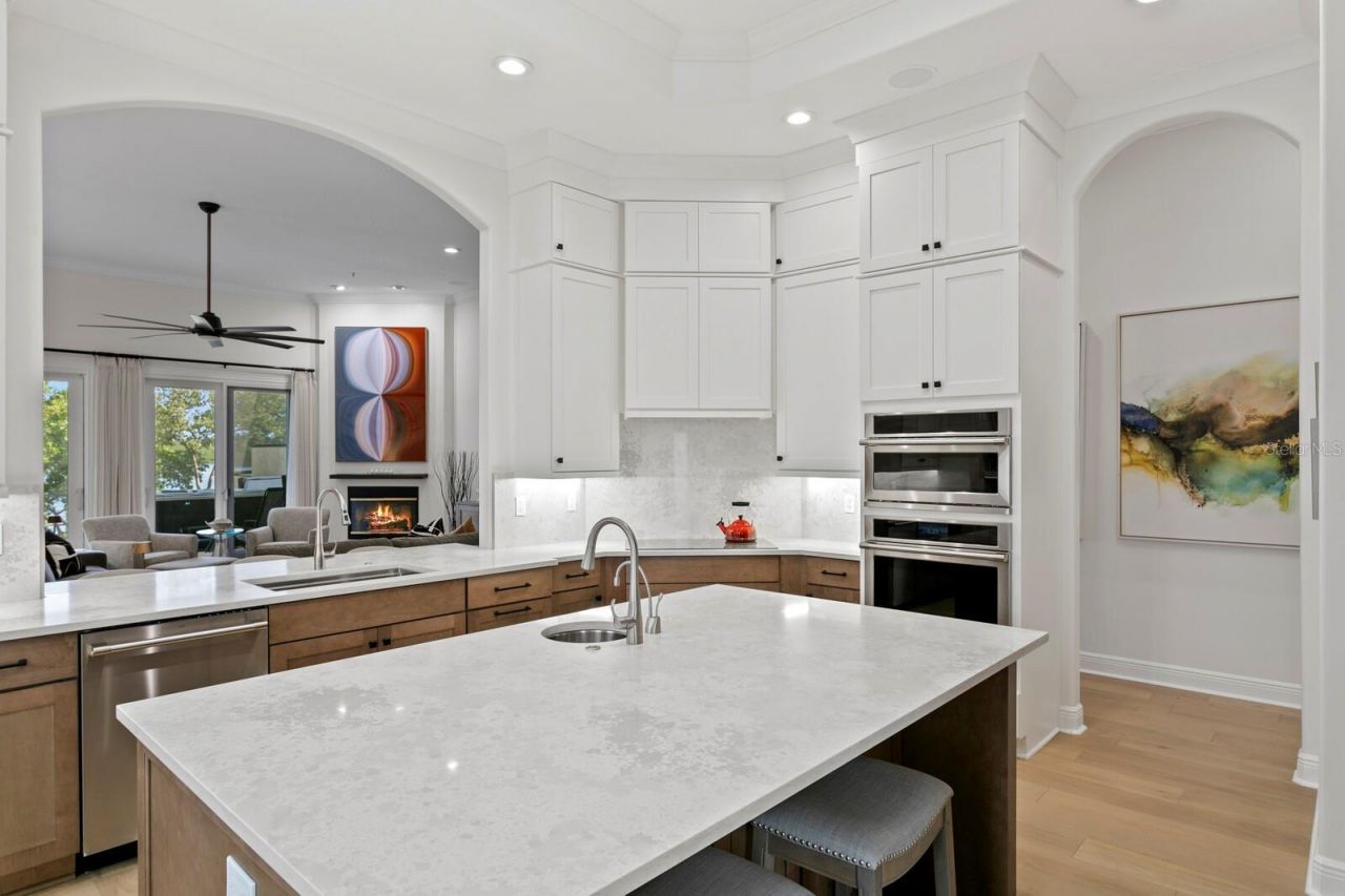 1040 Paseo Del Rio Ne, Saint Petersburg, FL 33702 Photo