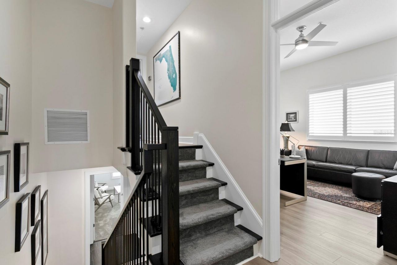 1040 Paseo Del Rio Ne, Saint Petersburg, FL 33702 Photo